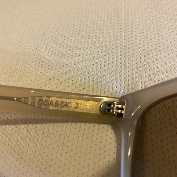 Saint Laurent nude plastic frame sunglasses - Picture 7 of 7